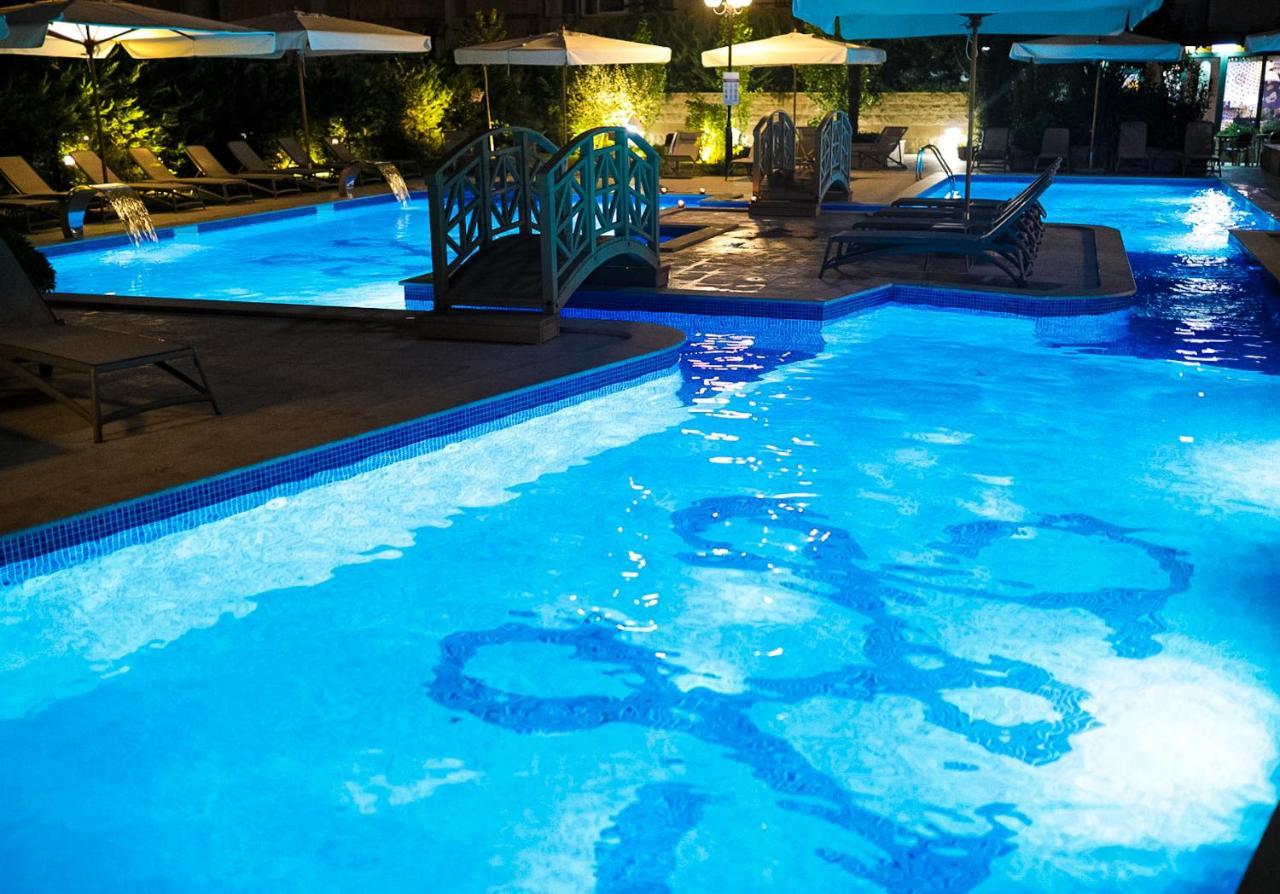 Boutique Hotel Momentum By Aycon Budva Exteriör bild
