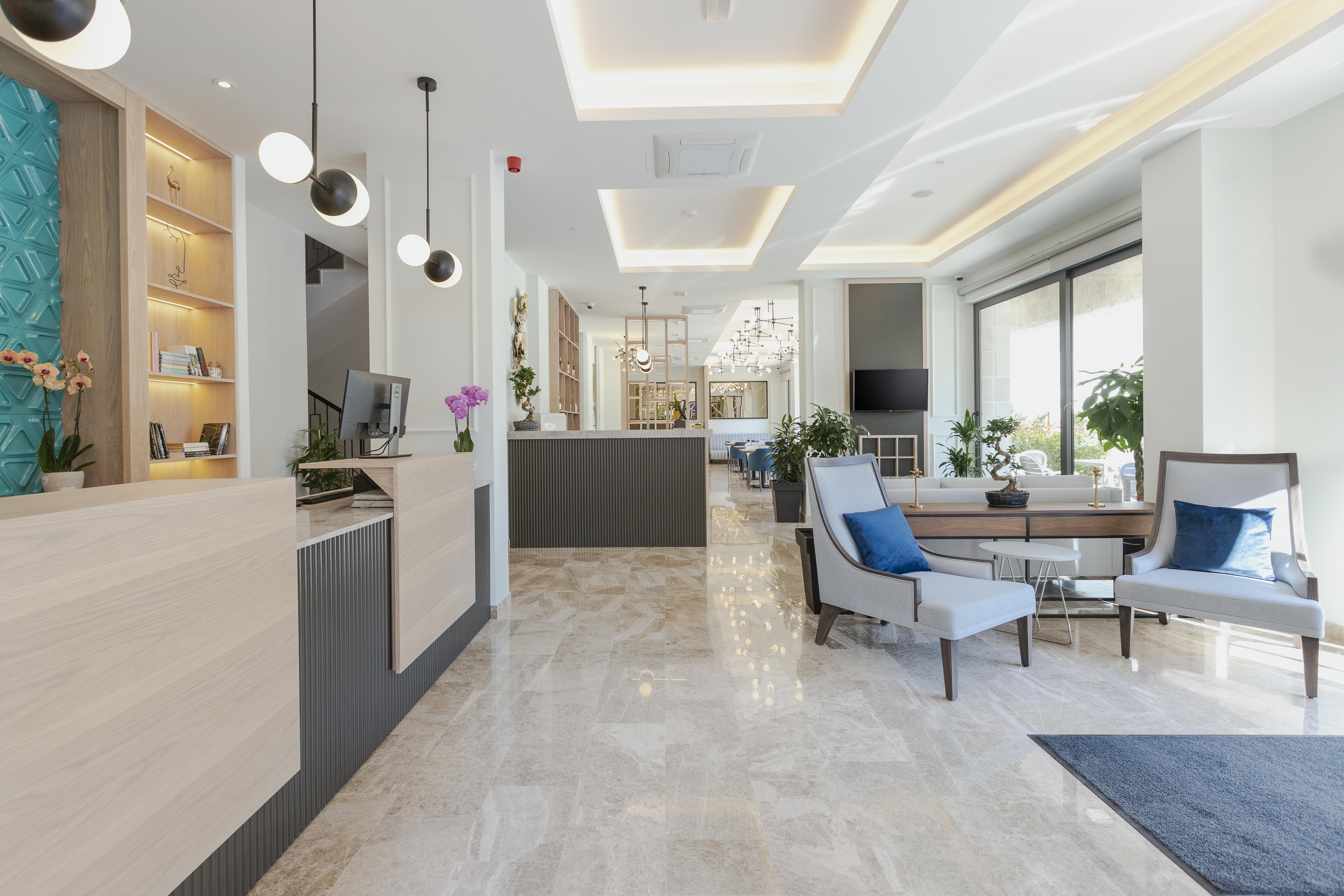 Boutique Hotel Momentum By Aycon Budva Exteriör bild