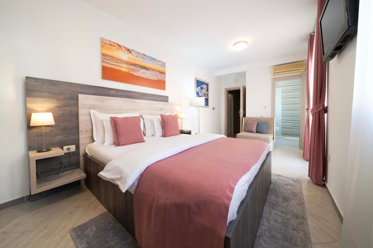 Boutique Hotel Momentum By Aycon Budva Rum bild