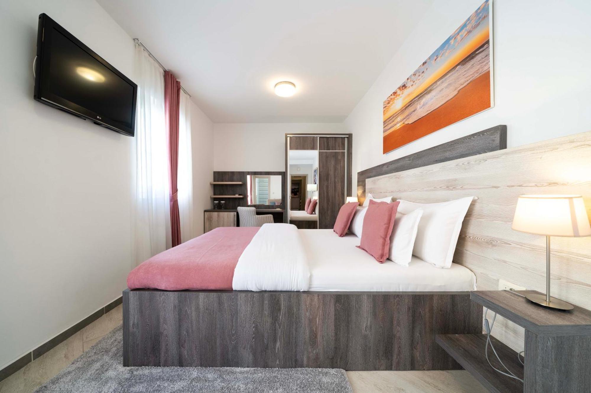 Boutique Hotel Momentum By Aycon Budva Rum bild