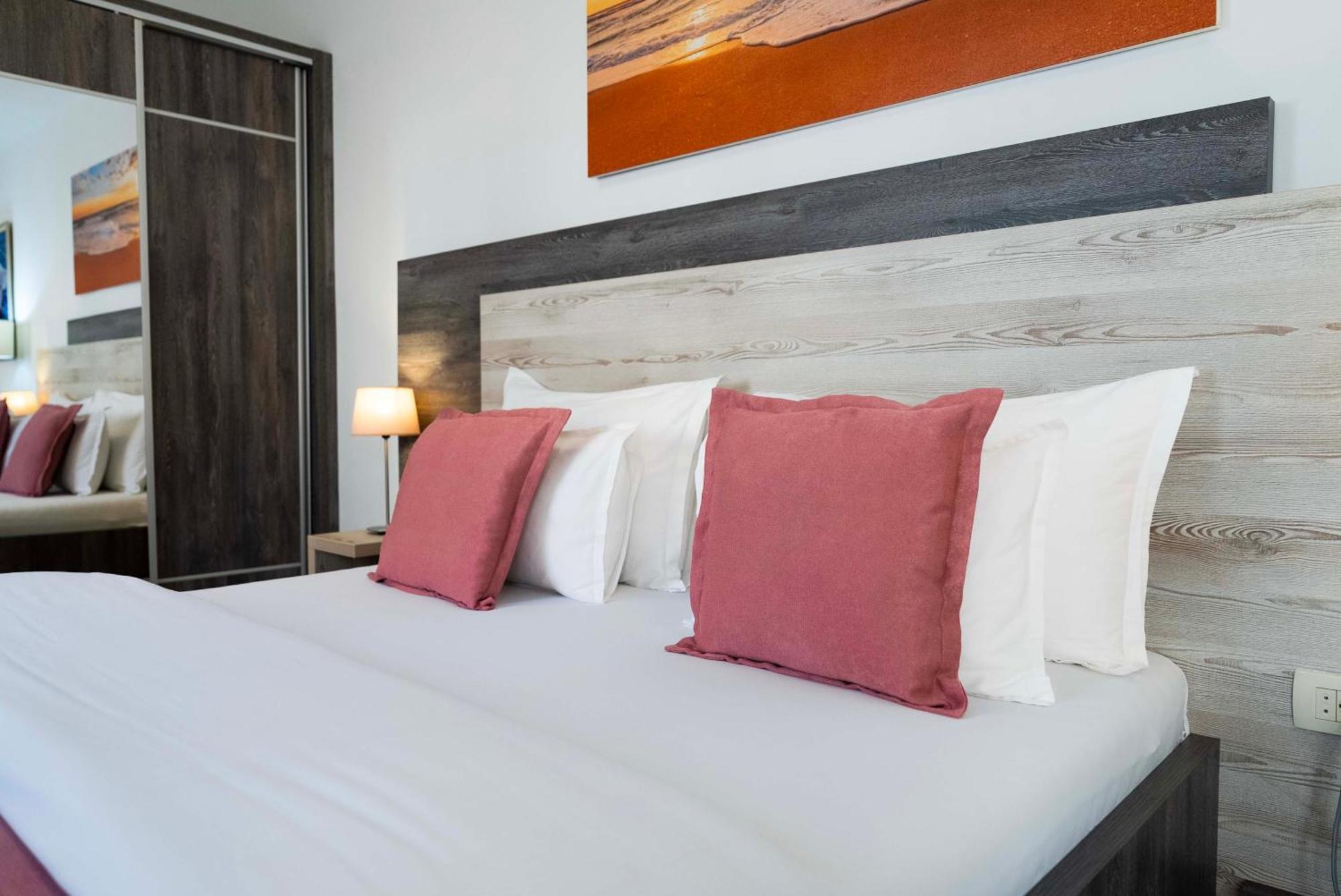 Boutique Hotel Momentum By Aycon Budva Rum bild